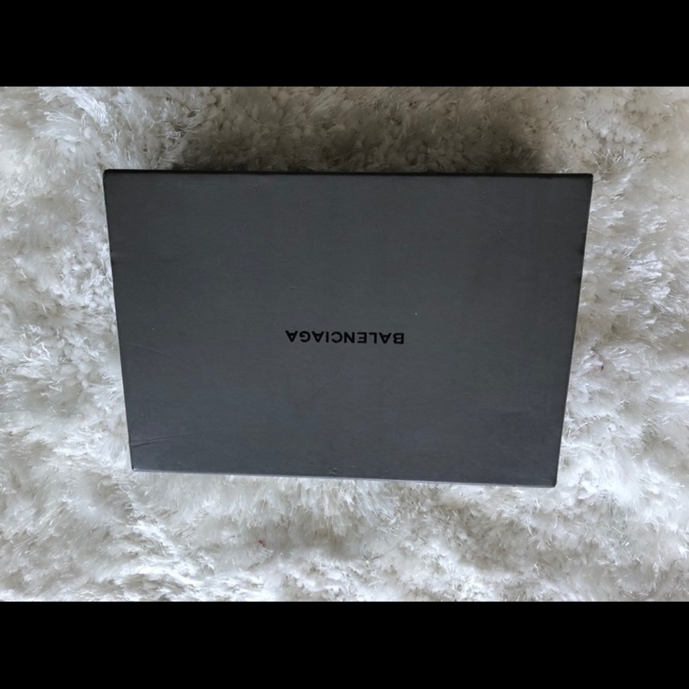 Balenciaga shoes in a size 7.5 USA